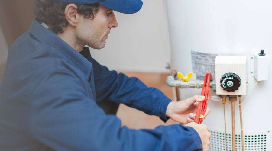 Local expert plumbing services in Claypool, IN
